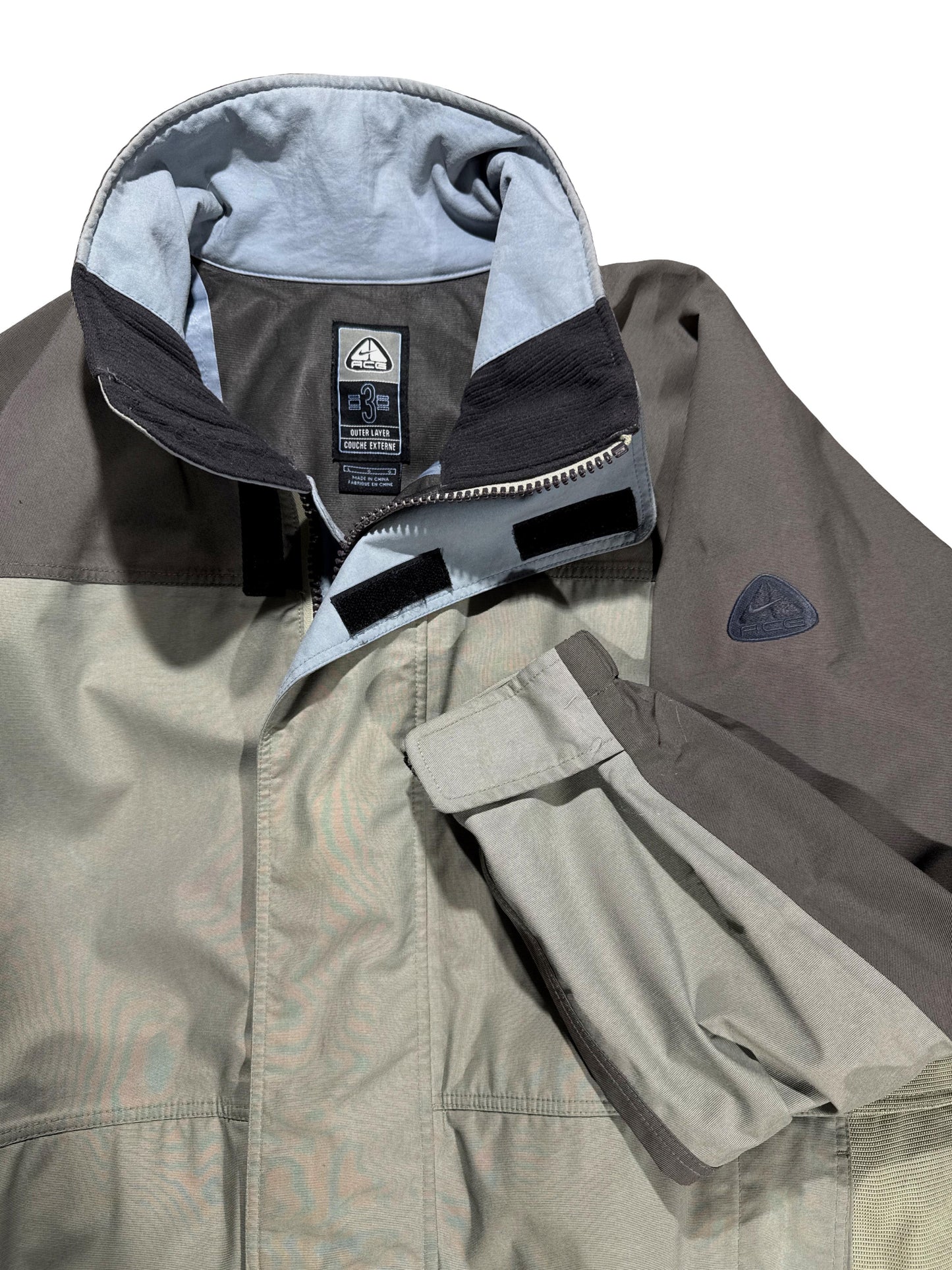 Vintage Nike ACG Shell Jacket - L